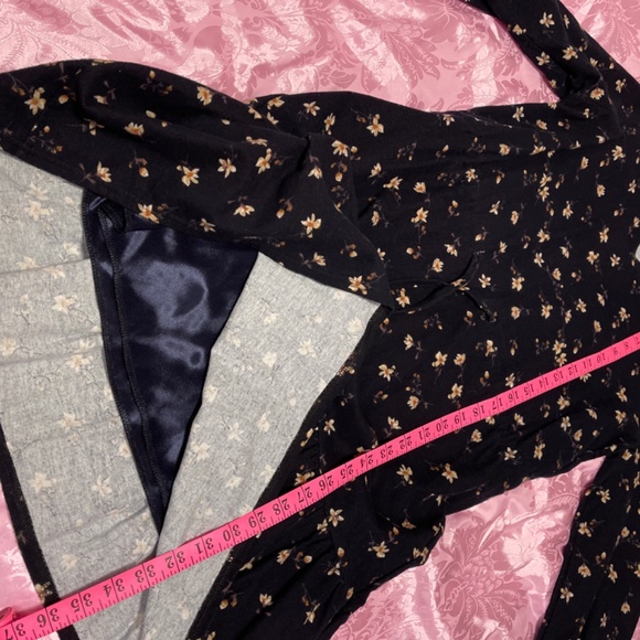 Navy Blue floral dress. Made in Korea - Picture 8 of 10